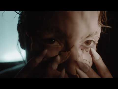 CST162 Kee Avil | Crease